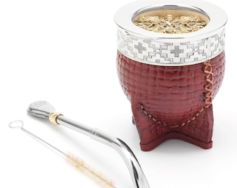 Premium Wooden Mate Cup With German Silver Details - Argentinian