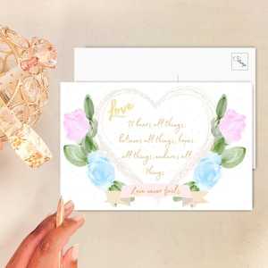 Jeu de cartes postales et de vœux d’amour | L’amour ne manque jamais | Fleurs bleu ciel | Note d’amour