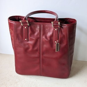Red Leather Large Tote Bag, Gift for Her, Talbots Genuine Leather Tote, Zipper and Two Slip Inside Pockets, Magnetic Clasp, Mermaid Feet