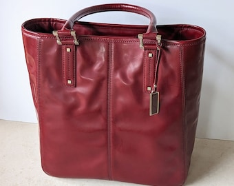 Red Leather Large Tote Bag, Gift for Her, Talbots Genuine Leather Tote, Zipper and Two Slip Inside Pockets, Magnetic Clasp, Mermaid Feet