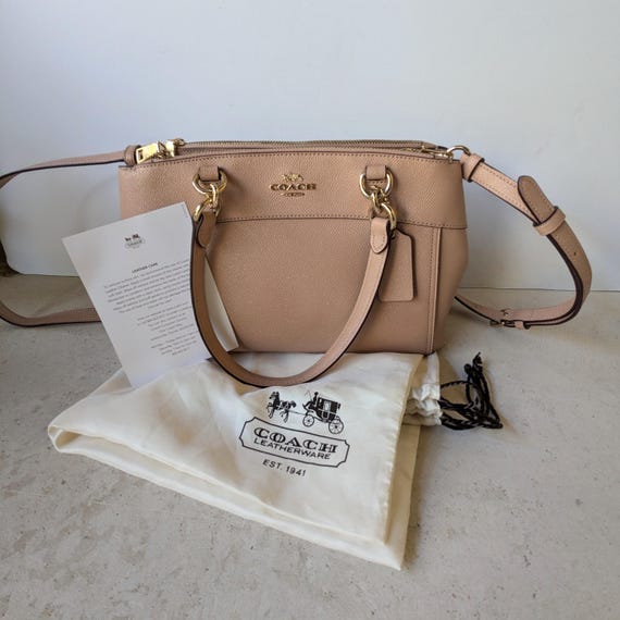 COACH ショルダーバッグ ベージュ Coach Mini Brooke Carryall Crossbody Handbag, Nude, A1823 - F31251