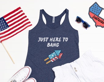 Nur hier, um Damen Tri-Blend Racerback Tank 4. Juli USA Tank American Flag Tank Top knallen. Patriotische Kleidung, Merica, USA Kleidung