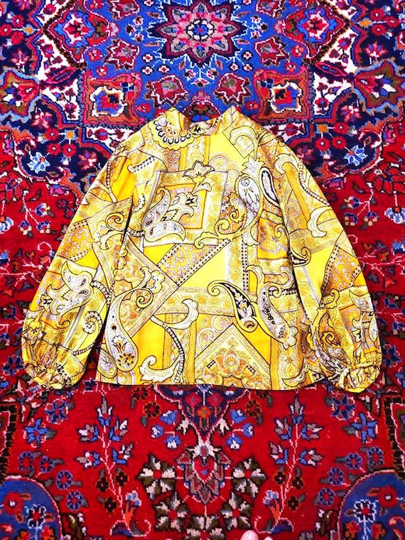 Vintage 60s Yellow Psychedelic Paisley Mock Neck L