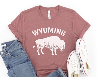 Wyoming Bison Graphic T-Shirt for Women