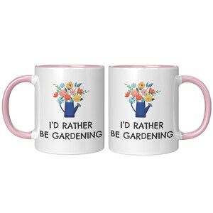 Mug de jardinage, Cadeau damoureux du jardin, Je préférerais être jardinage, Cadeau de jardinage, Cadeau pour jardinier, Mug de café de jardinage, Mug de jardinier 11 oz white w/pink