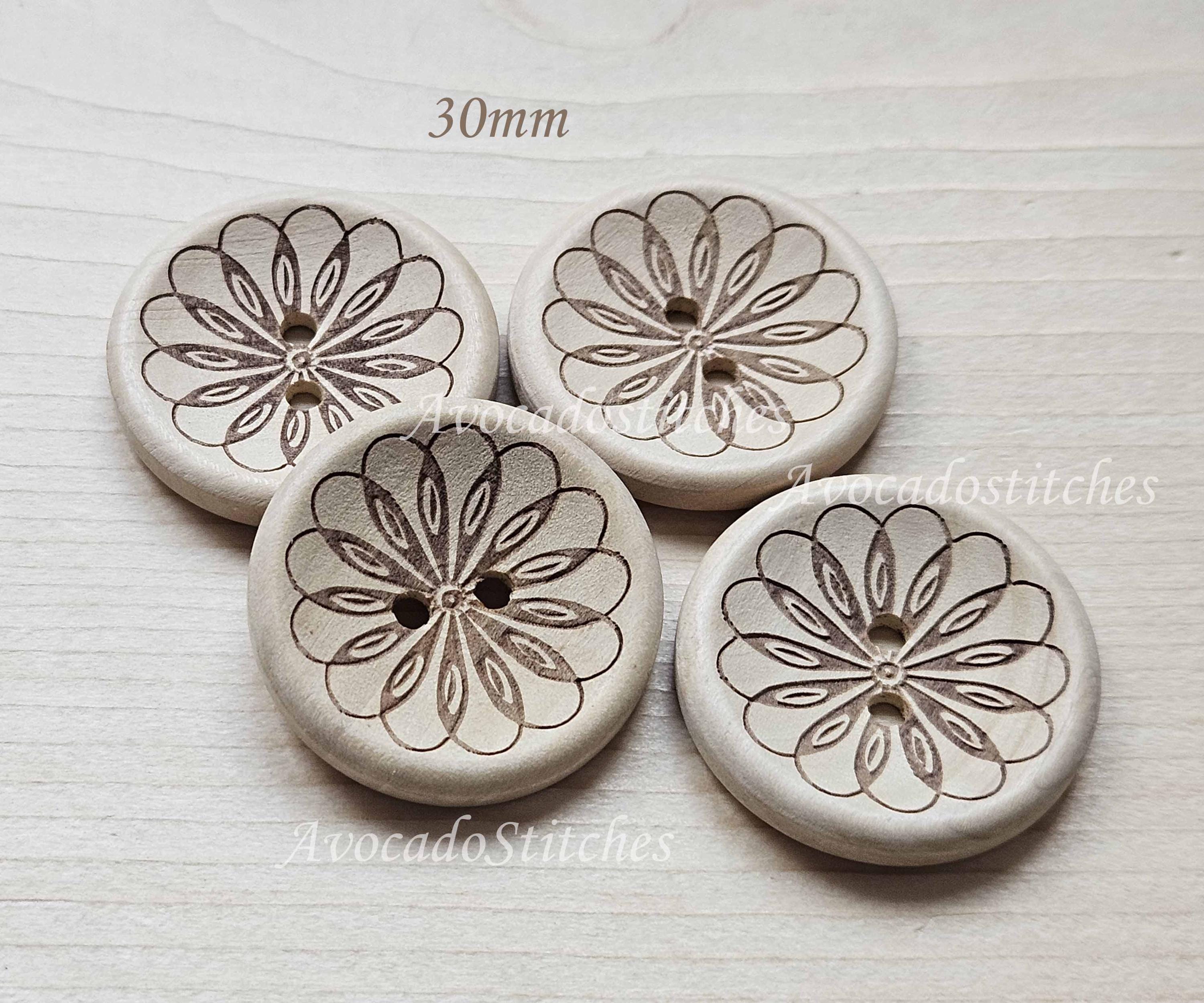 Avodesigns SIMPLY FLOWER / Unvarnished 2-hole Wooden Buttons