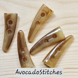 RESIN TOGGLE HORN Light Brown / 22-49mm / Resin Buttons / Sewing Buttons