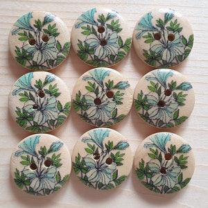 GREEN FLORALS / 18mm / Set of 6 buttons / Wooden Buttons / Sewing Buttons