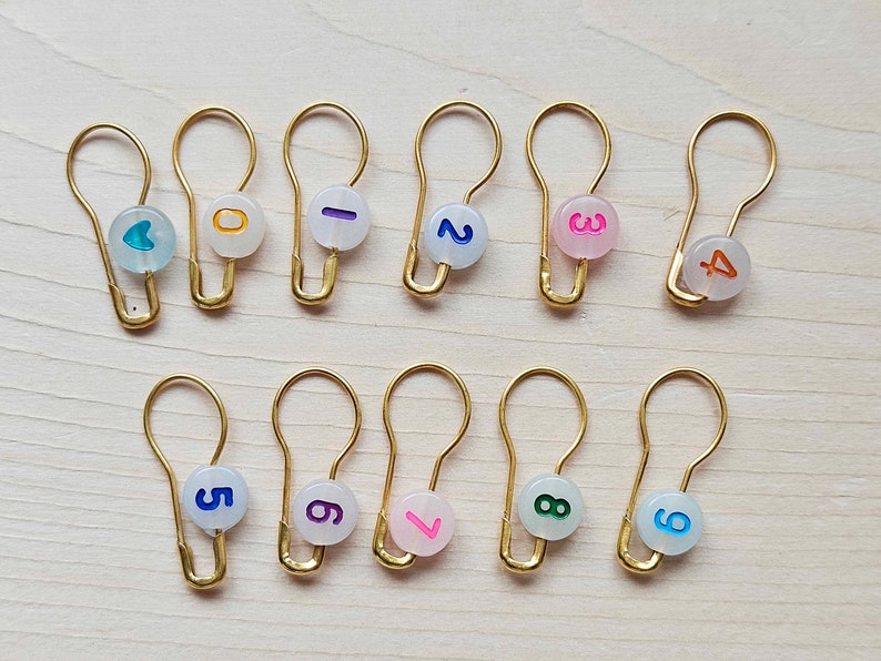 RAINBOW BEADS Numbered Bulb Pins Stitch Marker Set 11 pcs Row Counter Markers / Bulb Pins / Crochet Knitting Classic gold