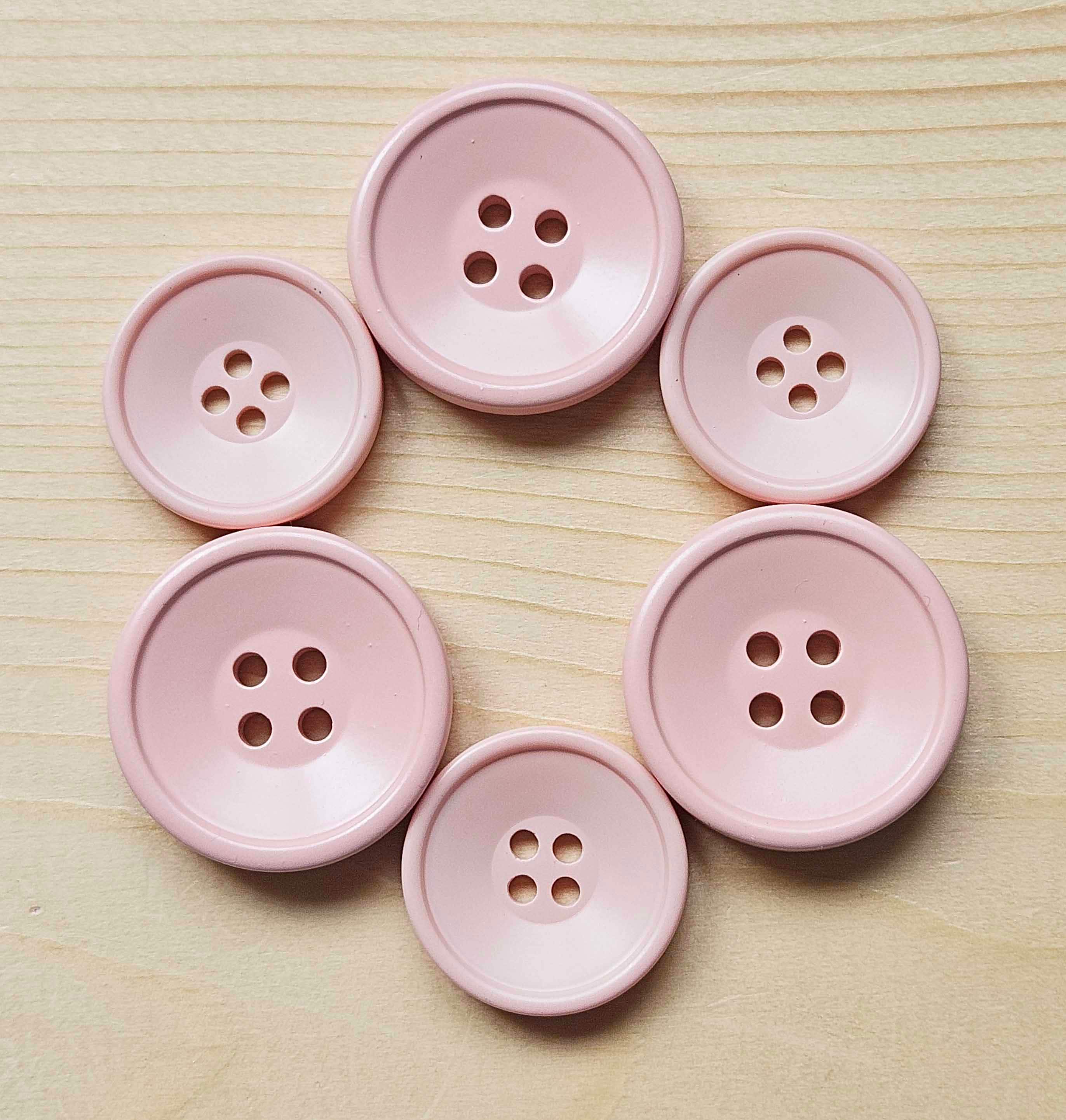 Korean Button PINK KOREAN RESIN / 21-30mm / Set of 4 Buttons / Korean Style Resin ...