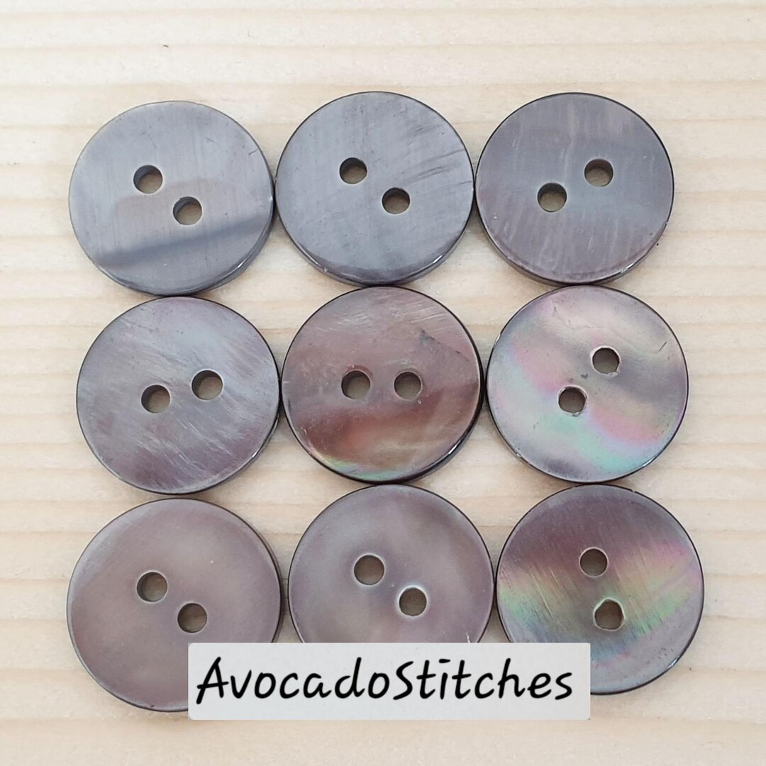 Shell Button Brown 2-hole GREY (brownish) Seashell Buttons / 10-25mm / Set of 6 Buttons ...