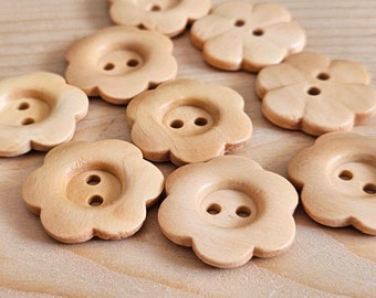 VINTAGE FLOWER 2-HOLE Beige Off-white / 15-25mm / Set of 6 buttons / Wooden Buttons / Sewing Buttons