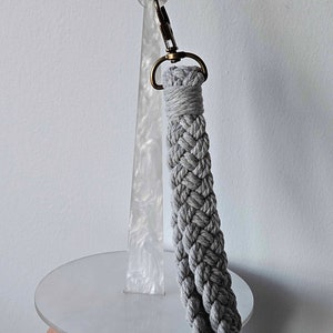 Portable Wooden Yarn Holder With Wrist Strap