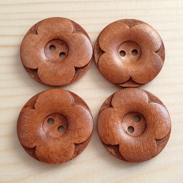 VINTAGE FLOWER BROWN / 30mm / Set of 4 buttons / Wooden Buttons / Sewing Buttons