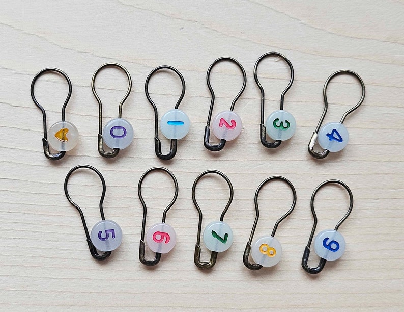 RAINBOW BEADS Numbered Bulb Pins Stitch Marker Set 11 pcs Row Counter Markers / Bulb Pins / Crochet Knitting Classic bronze