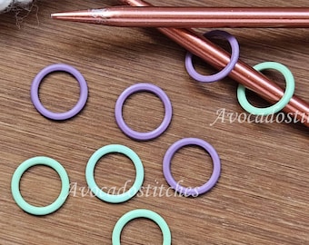 Clearance // PASTEL CIRCLES Stitch Markers / 8 pcs / Metal Alloy Stitch Markers / Knitting Stitch Markers / Notions