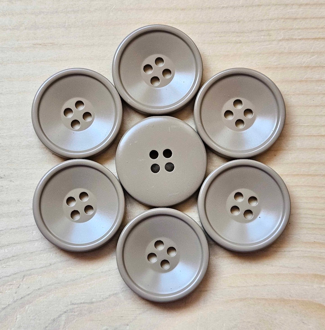 LIGHT KHAKI Korean Resin / 25-30mm / Set of 4 Buttons / Korean Style ...