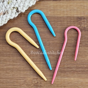 CABLE NEEDLES U shaped - 3 pieces / Stitch Holders / Plastic Cable Needles / Knitting Notions