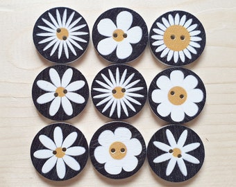 WHITE DAISIES - 15-25mm - Wooden Buttons / floral wood buttons /Decorative Buttons / Sewing / Scrapbooking