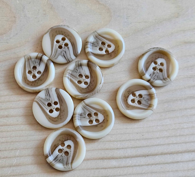 GLACIER / 20-30mm / Resin Buttons / Sewing Buttons 25mm - 6 buttons