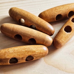 WOODEN TOGGLE CARAMEL Brown / 35-50mm / Wooden Toggle Buttons / Sewing Buttons