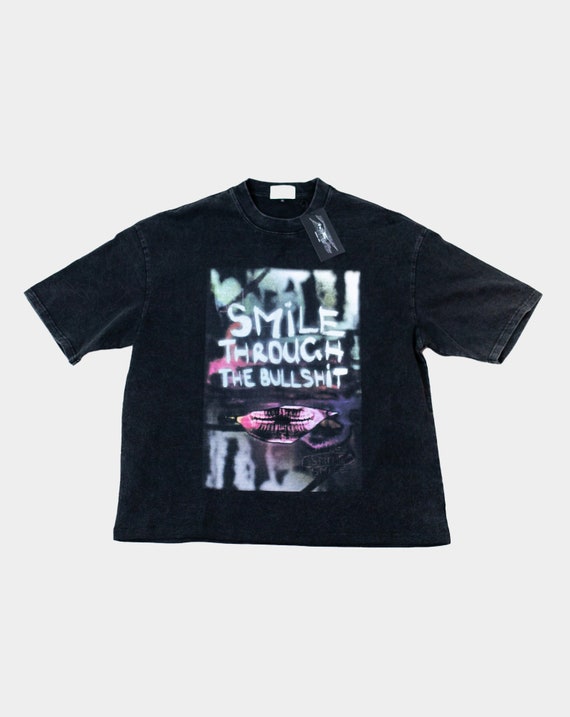Heavyweight Cotton Graphic Tee: Vintage Wash Streetwear T-Shirt