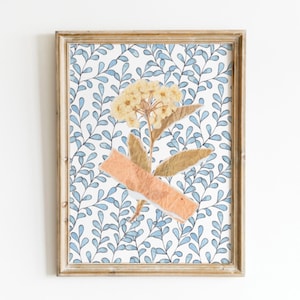 Blue Rust Vintage Floral Baby&#39;s Breath Print, Digital Downloadable Wall Art, Trendy Decor, Abstract Vintage Painting, English Garden