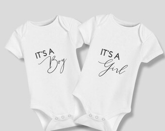 It's a boy | It's a girl | Personalised baby bodysuit | Birth Announcement onesie | Baby photo prop | New baby | Newborn Accouncement
