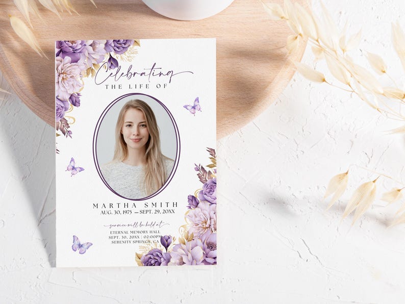 Puede incluir: Una tarjeta de memoria blanca con un dise&ntilde;o floral morado y una foto de una mujer. El texto dice "Celebrating the Life of Martha Smith Aug. 30, 1975 - Sept. 29, 20XX You will be held at Eternal Memory Hall Sept. 10, 20XX 02:00PM Serenity Springs, GA"