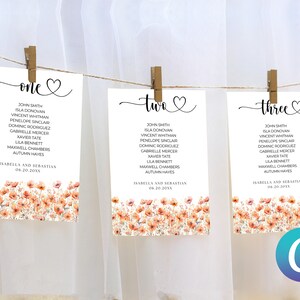 Pesca Fuzz Meadow Wildflower Acquerello Matrimonio Appeso Tabella dei posti a sedere Modello in tela, Numero tavolo per gli ospiti stampabile modificabile floreale elegante
