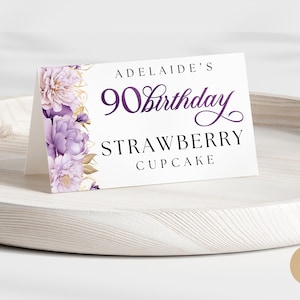 Modelo de rótulo de comida de aniversário de 90 anos Canva para mãe e avó, lilás, roxo, lavanda, floral, 90 anos, nonagenário, menu, nome, decoração de festa BP0122