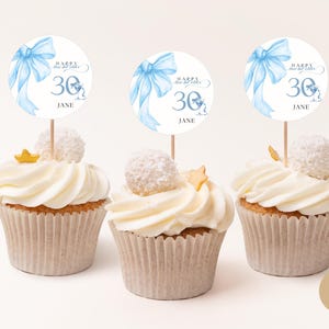 Topper per cupcake con fiocco blu per il 30° compleanno, tema fiocco crocchette, topper per cibo per 30 anni, modello Canva modificabile per dispositivi mobili BP0096