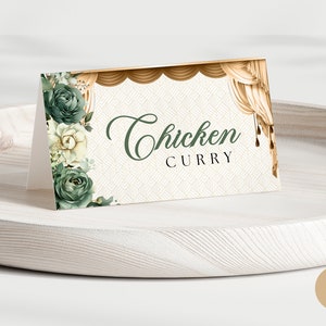Mehndi Salbei grün Gold bearbeitbare Lebensmittel Etikett Canva Vorlage für indische Hochzeit, elegantes Haldi Menü Name Party Dekoration mit Regenschirm ip0008