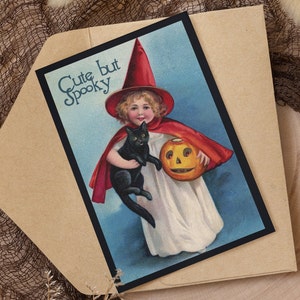 Cartão de aniversário bruxa "fofo, mas assustador" cumprimentos góticos personalizados gótico personalizado bruxa pagão oculto wicca sua própria mensagem arte estilo vintage