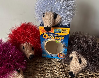 Hedgehog Christmas Pudding Chocolate Orange Cover Knitting Pattern