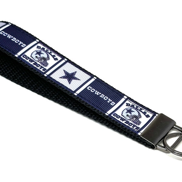 NFL Dallas Cowboys keychain / wristlet / ribbon keychain /key fob / key holder / key tag / sports team keychain /bag tag /sports gift