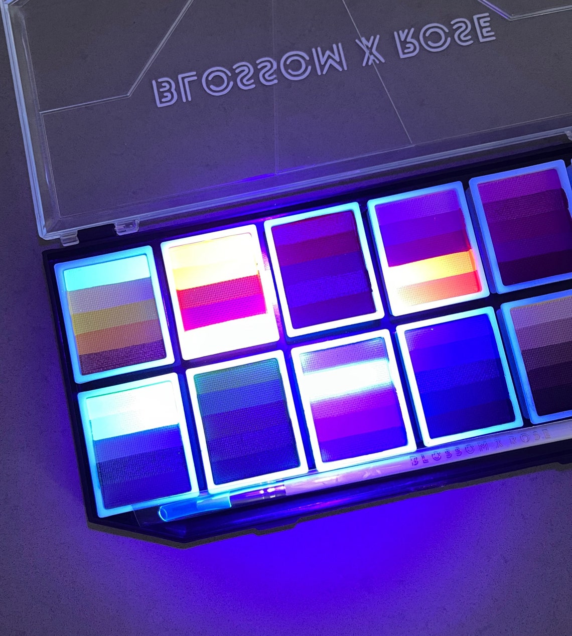 60 Eyeliner Palette UV Graphic Liner 2 Brushes Included Etsy