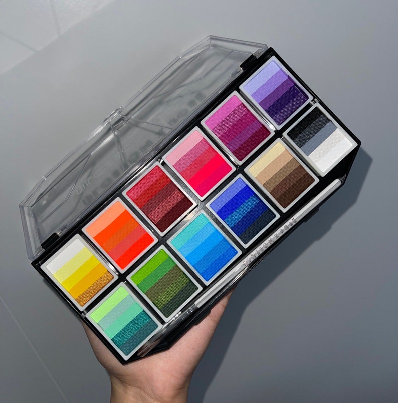 60 Eyeliner Palette UV Graphic Liner 2 Brushes Included Etsy