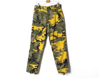 Vintage US Army Camo Cargo Pants: Cotton Blend, W31-34