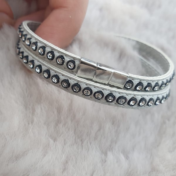 Grey Swarovski Leather Bracelet Women /Women Bracelet / Gifts for Her/ Bruin Swarovski Leer Armband Vrouwen/ Cadeau voor Haar/ Dames Cadeau
