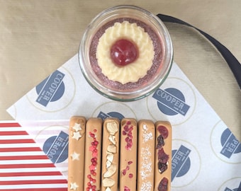 FINGER & DIP Package, 6 x Homemade Fudge Fingers and 200ml Spoonable Fudge.