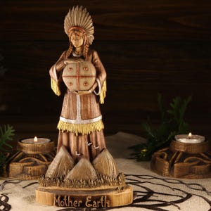 Mother earth statue Goddess statue Mother earth Earth goddess Goddess figurine Fertility goddess Wood carving Altar goddess Wiccan Pagan