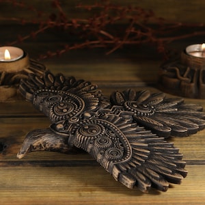 Carved raven Raven statue Bird sculpture Raven sculpture Wooden raven Norse mythology Crow statue Celtic Norse raven Norse pagan Viking