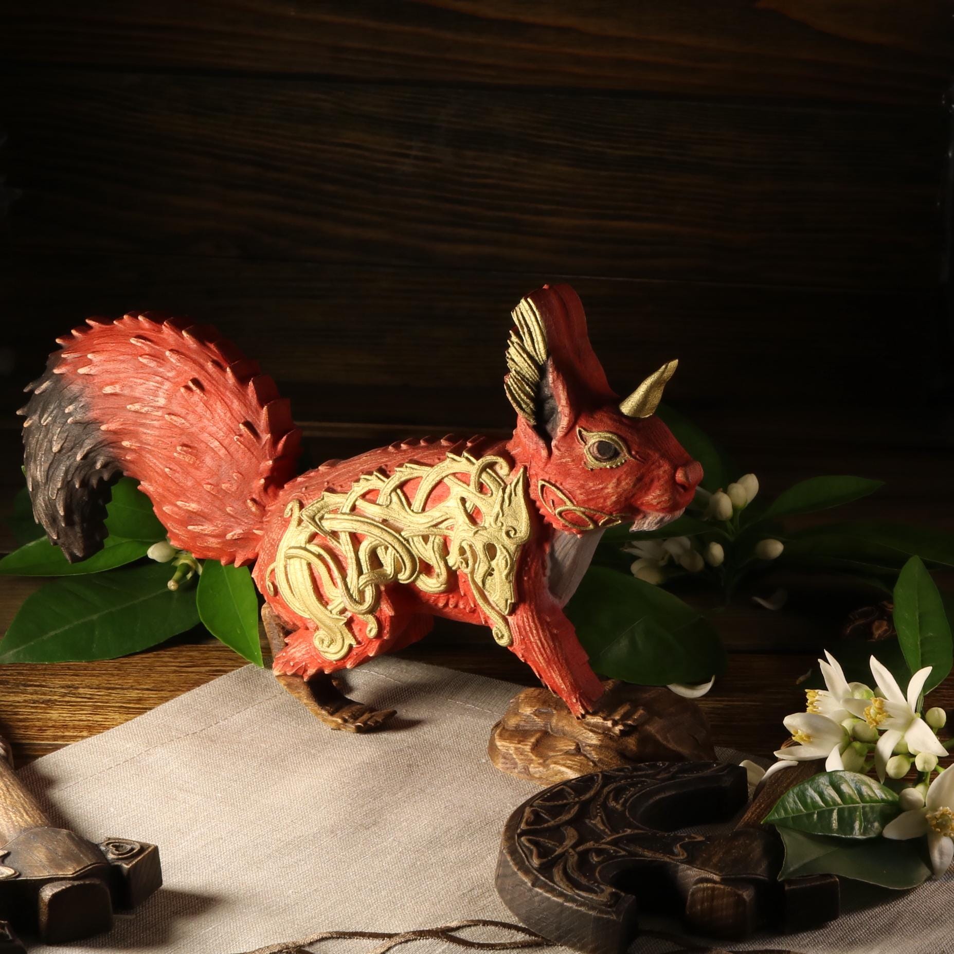 ラタトスクリスの置物：北欧神話の異教徒の木彫り - Etsy 日本