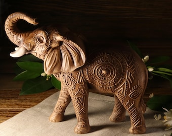 木製象の彫刻 ヴィンテージの木製彫刻象の置物：アフリカのアート装飾 - Etsy 日本