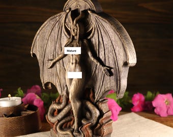 Lilith Statue: Mesopotamian Goddess Altar, Occult Decor Pagan Figurine Lilit