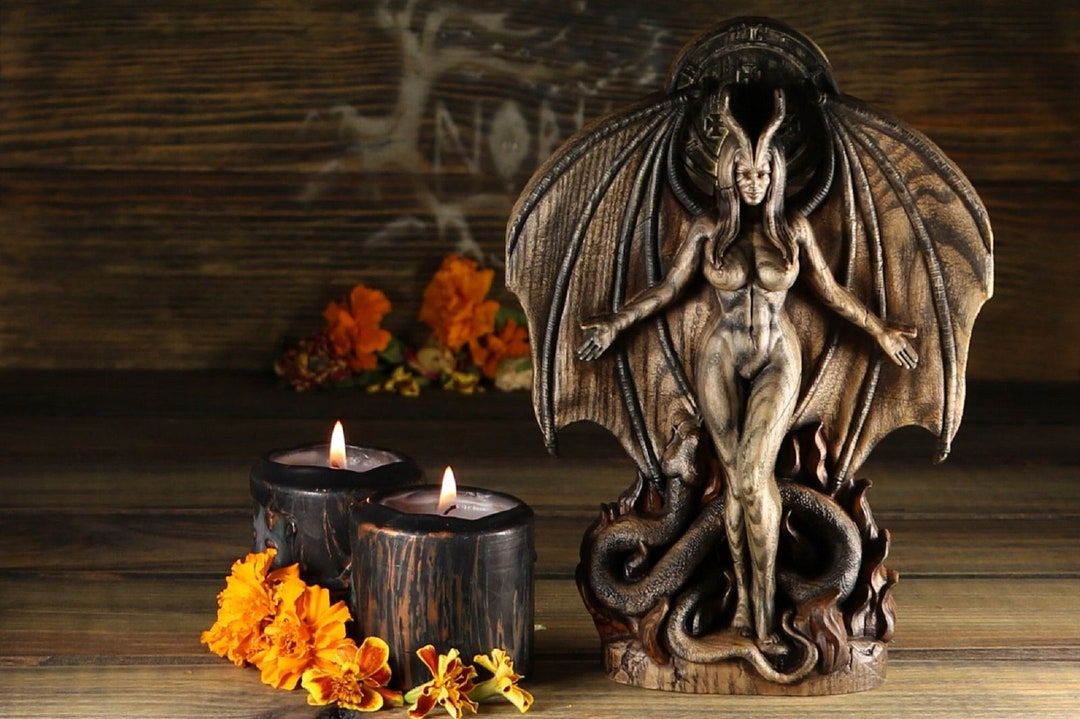 Estatua de Lilith, Lilith, altar de Lilith, Ishtar, Femme Fatale ...