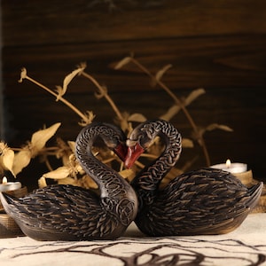 Swan statue Wood swan Black swan waal art Swan sculpture Pair of swans Bird statue Swan décor Swan gifts Swan carving Bird carving Swan art