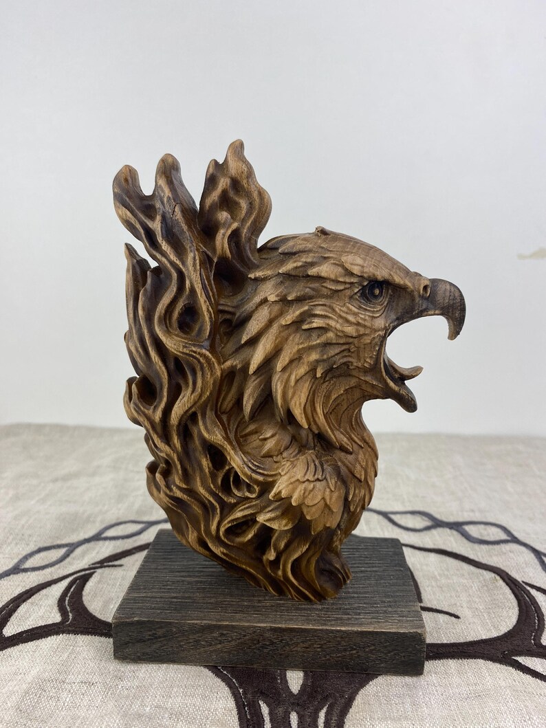 Eagle Sculptur Flame Motif Decor Sculpture With Flames Maori Statue ...