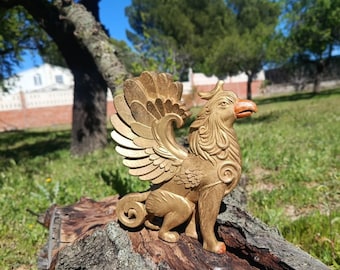 Golden Griffin Statue, Guardian Spirit Sculpture, Protection Symbol, Altar Decor, Mythical Creature, Spiritual Decor